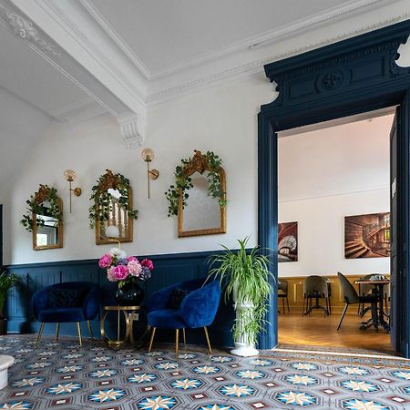 Hotel Des Dauphins Bourgoin-Jallieu Екстер'єр фото